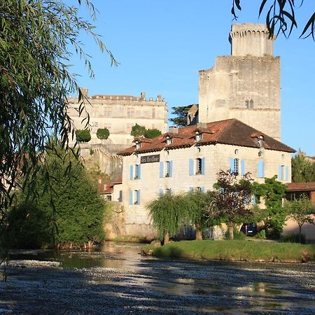 Hostellerie Les Griffons ブルデイユ エクステリア 写真